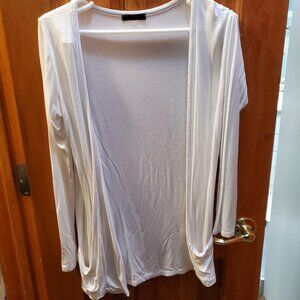 White cardigan with small pockets